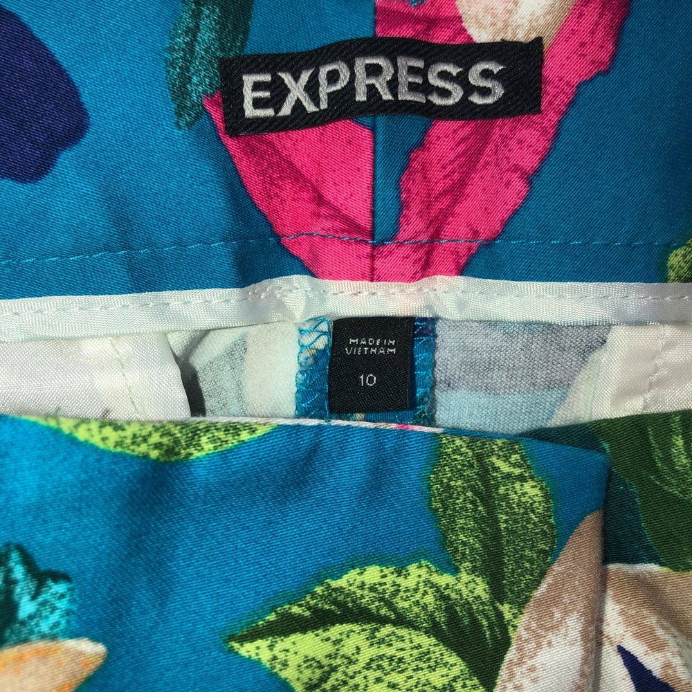 Express 10 - Picture 5 of 5